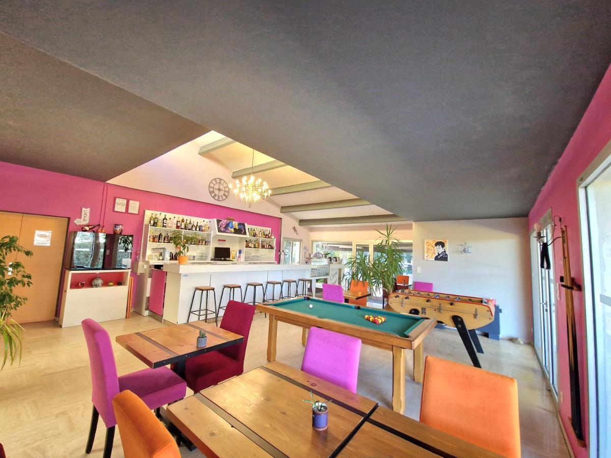 Hotel Restaurant Le Mas De L'Olivier ปอง-แซ็ง-เอสปริ ภายนอก รูปภาพ