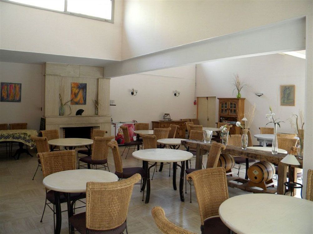 Hotel Restaurant Le Mas De L'Olivier ปอง-แซ็ง-เอสปริ ภายนอก รูปภาพ