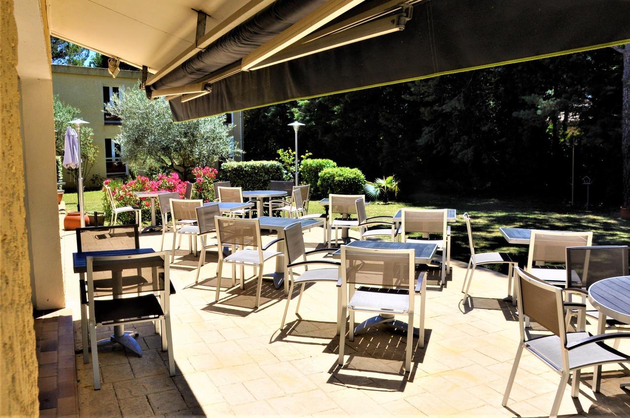 Hotel Restaurant Le Mas De L'Olivier ปอง-แซ็ง-เอสปริ ภายนอก รูปภาพ