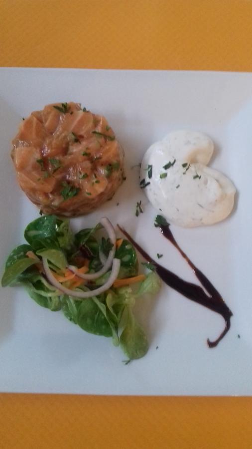 Hotel Restaurant Le Mas De L'Olivier ปอง-แซ็ง-เอสปริ ภายนอก รูปภาพ