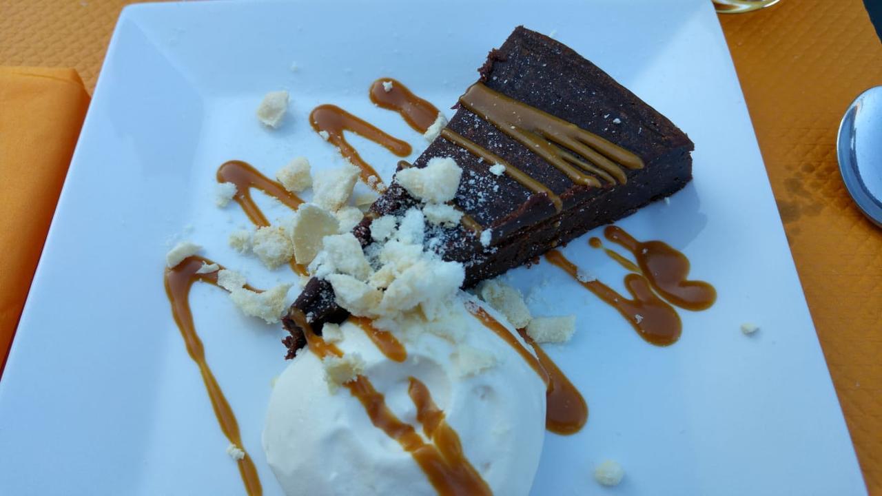 Hotel Restaurant Le Mas De L'Olivier ปอง-แซ็ง-เอสปริ ภายนอก รูปภาพ