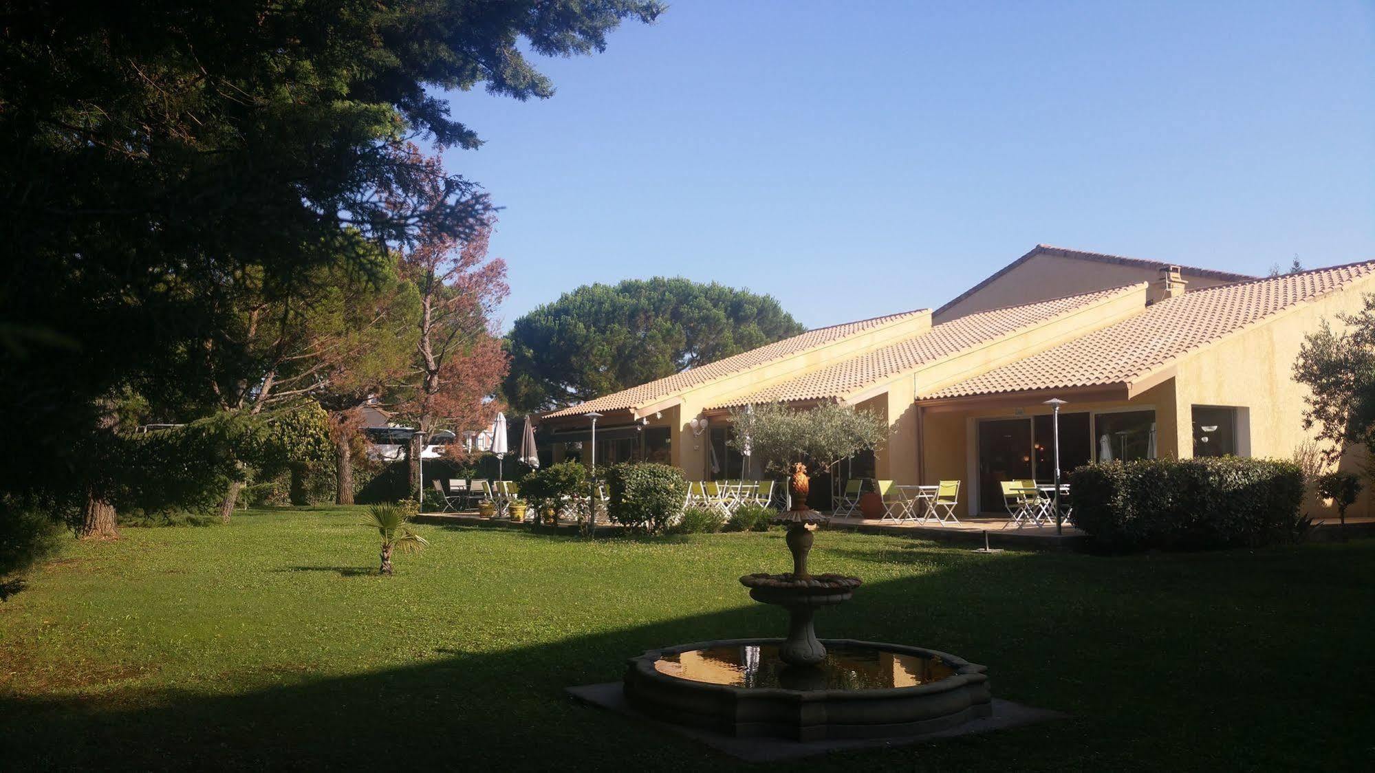 Hotel Restaurant Le Mas De L'Olivier ปอง-แซ็ง-เอสปริ ภายนอก รูปภาพ