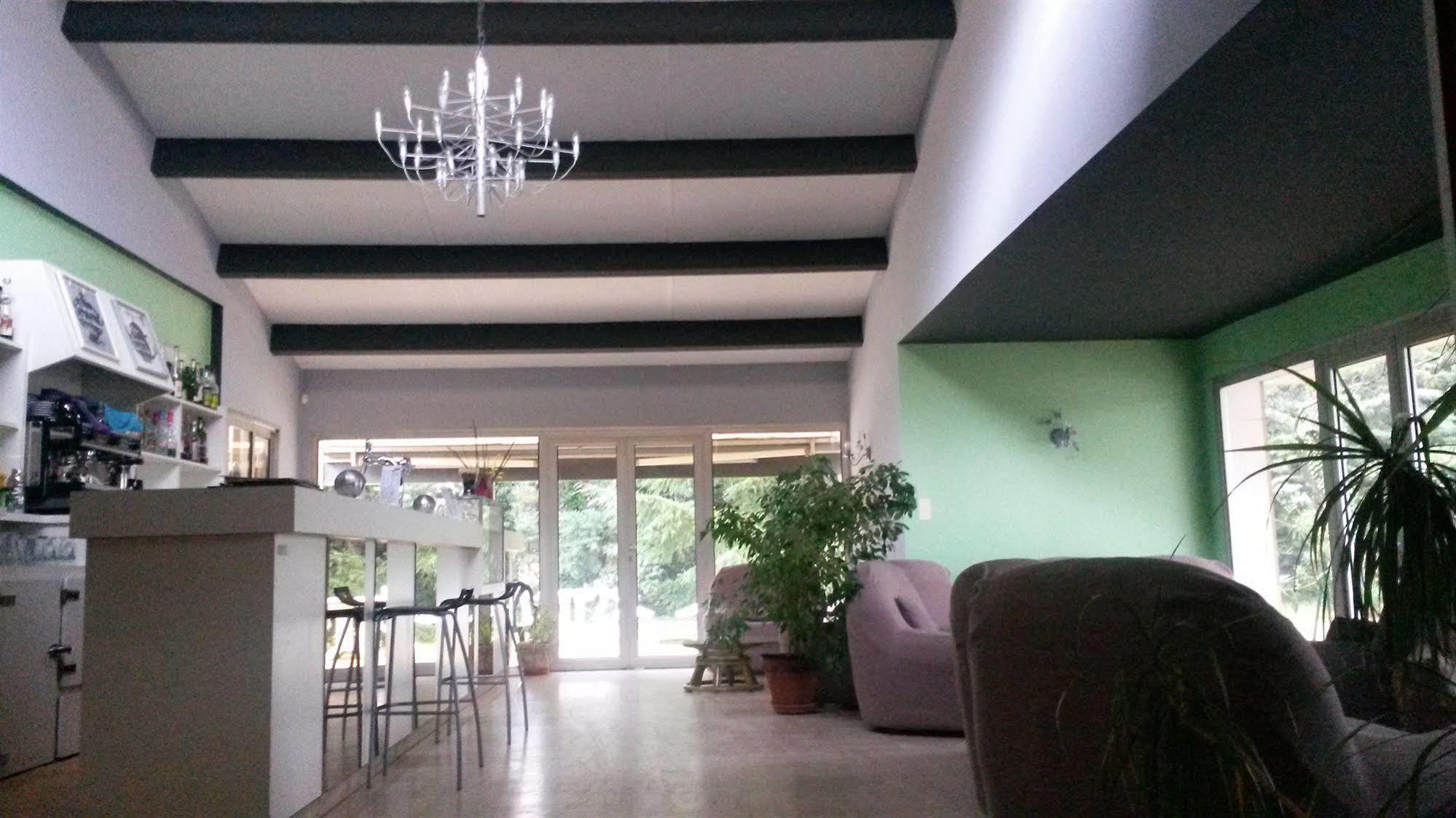 Hotel Restaurant Le Mas De L'Olivier ปอง-แซ็ง-เอสปริ ภายนอก รูปภาพ